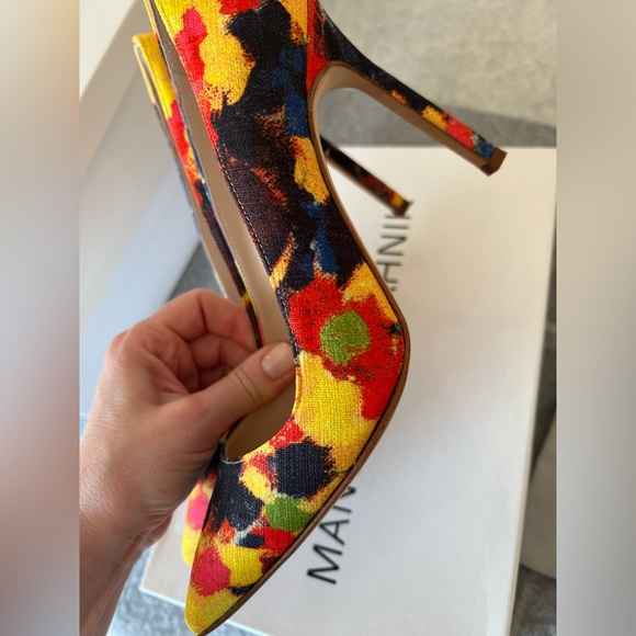 Manolo pumps - Picture 9 of 9